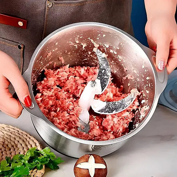غذاساز یا گوشتکوب برقی؟ راهنمای خرید مناسب شما در ۱۴۰۵ 4 غذاساز یا گوشتکوب برقی